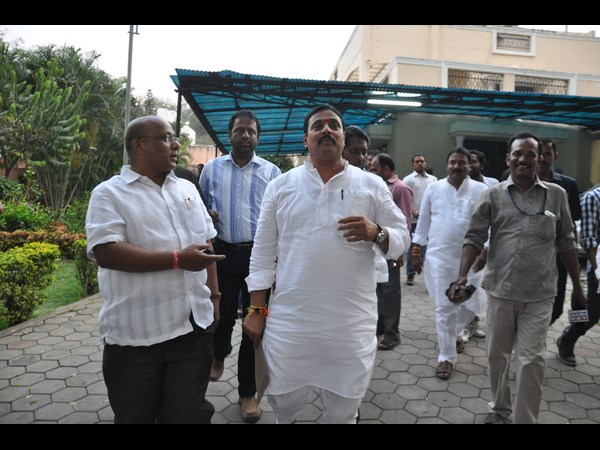 దానం నాగేందర్ ఇలా...