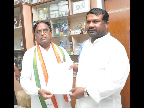 చివరి నిమిషంలో..