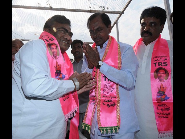 బాబూ మోహన్ తెరాసలోకి..