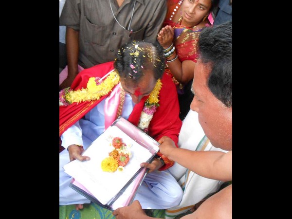 కెసిఆర్ ఇలా..