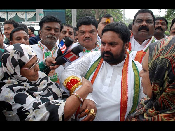 అంజన్ కుమార్ ఇలా..