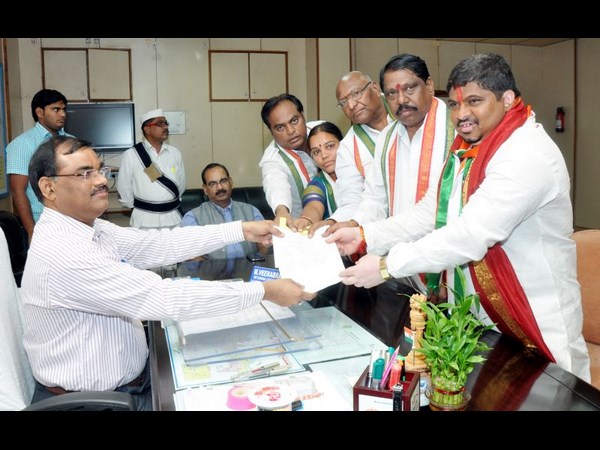 పొన్నం పొన్నం