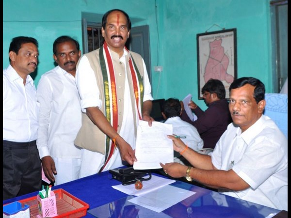 ఉత్తమ్ కుమార్ రెడ్డి ఉత్తమ్ కుమార్ రెడ్డి