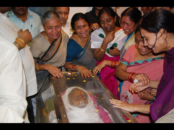 ఆలె నరేంద్ర