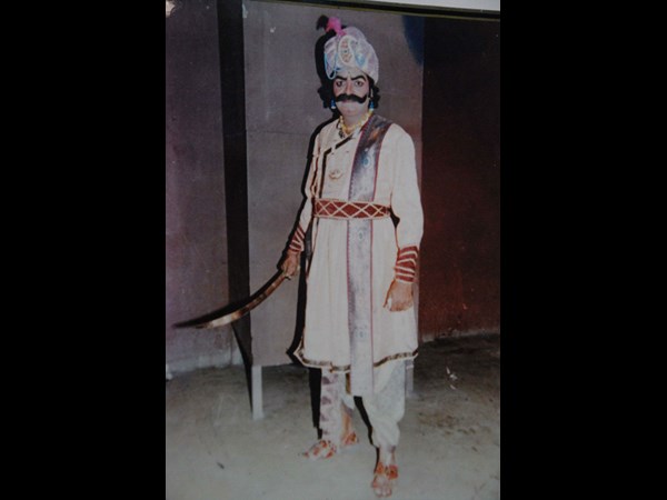 ఆలె నరేంద్ర