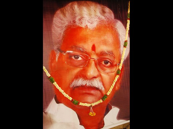 ఆలె నరేంద్ర