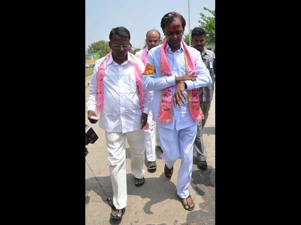 కెసిఆర్