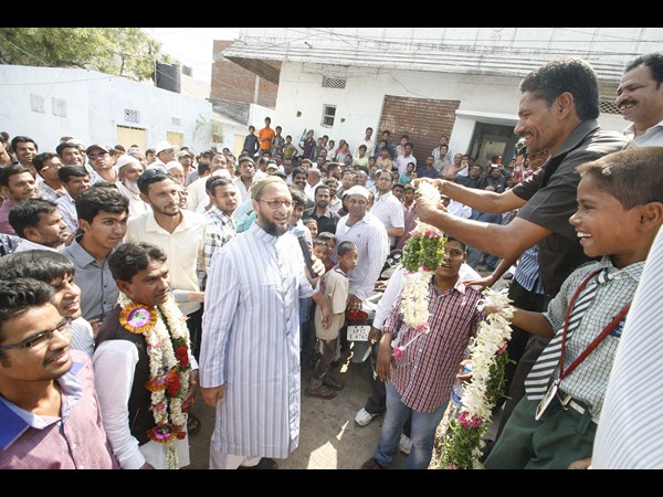 అసదుద్దీన్ ఓవైసీ