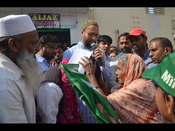 అసదుద్దీన్ ఓవైసీ