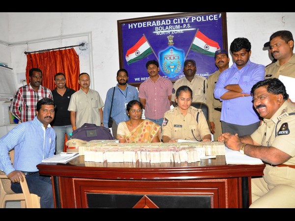 పోలీసుల విచారణ