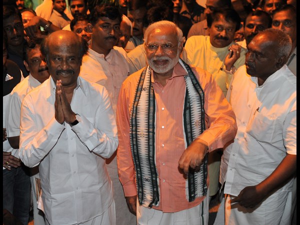 పంచకట్టులో మోడీ పంచకట్టులో మోడీ