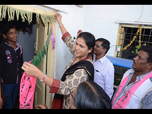 మామిడి తోరణాలు కూడా..