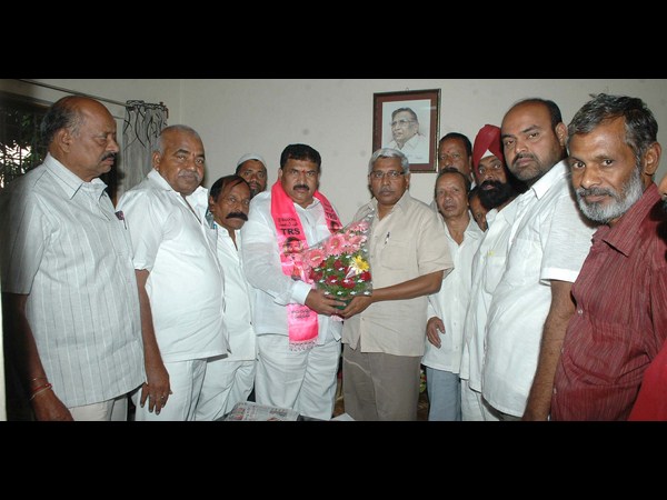 కోదండరాంతో ముత్తా భేటీ