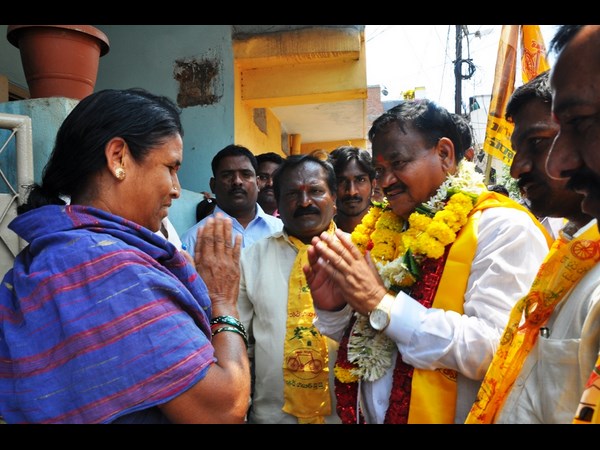 మాకే మీ ఓటు