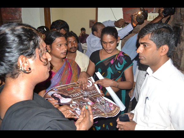 కలెక్టర్‌ను ఆహ్వానించారు...