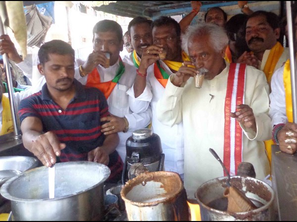 టీ తాగాను.. నీ ఓట నాకే