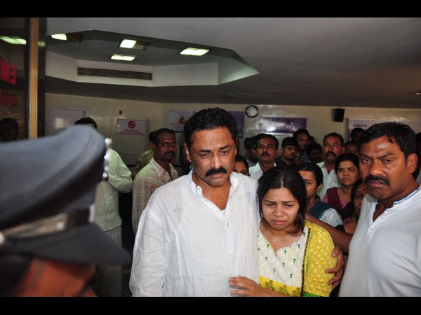 కుటుంబ సభ్యులు కుటుంబ సభ్యులు