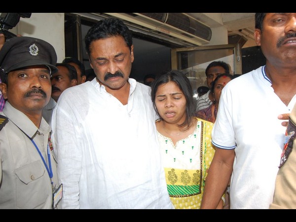 కుటుంబ సభ్యులు కుటుంబ సభ్యులు