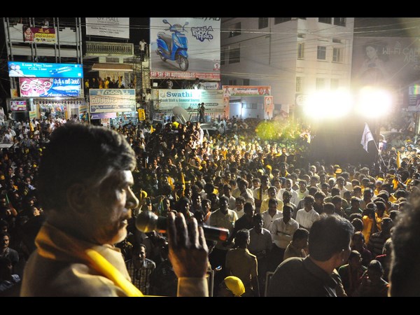 కెసిఆర్‌ను నమ్మరు