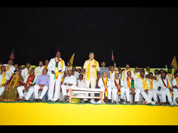 బహిరంగ సభలో మాట్లాడుతూ..