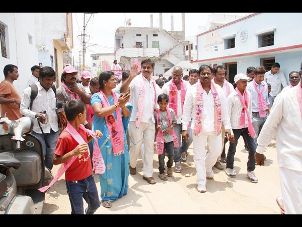 విశ్వేశ్వర్ రెడ్డి ప్రచారం..