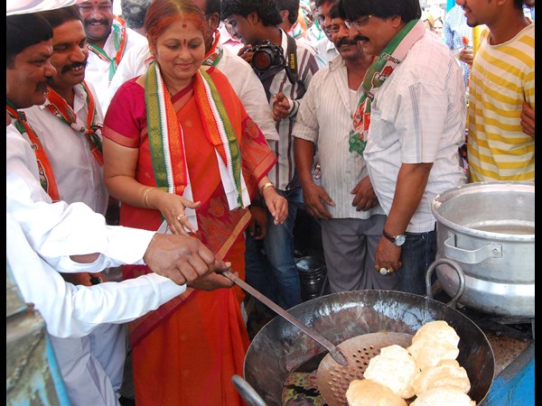 జయసుధ