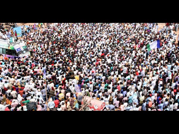 వైయస్ జగన్