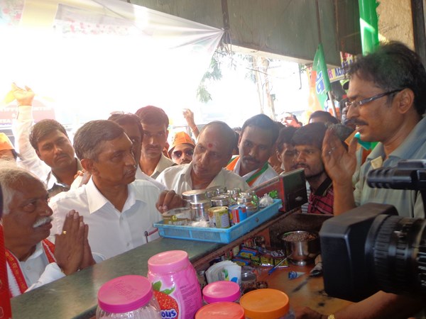 జెపి, దత్తాత్రేయ