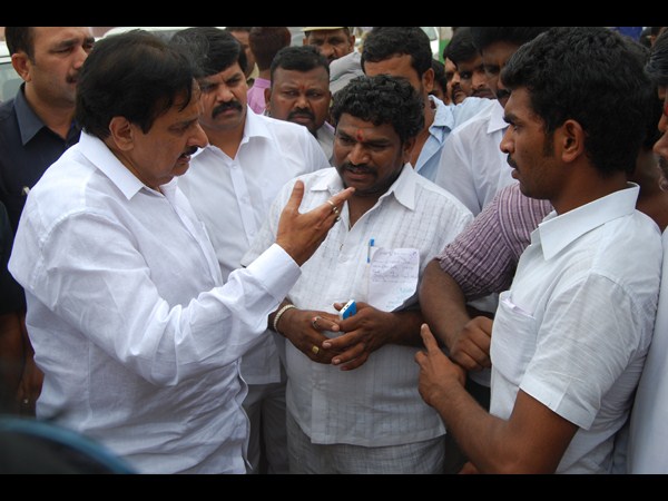 దినేష్ రెడ్డి