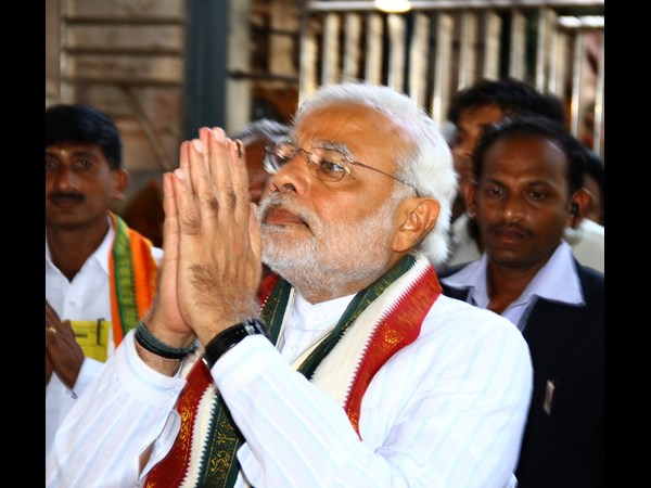 శ్రీకాళహస్తిలో మోడీ