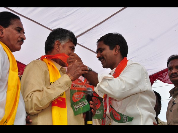 చంద్రబాబు 