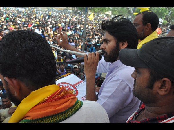  పవన్ కళ్యాణ్