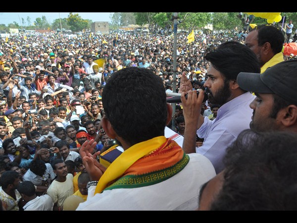  పవన్ కళ్యాణ్