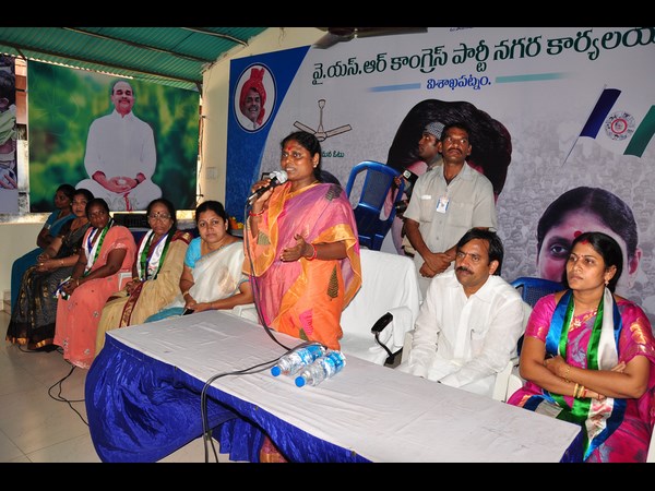 తల్లి కోసం ఇలా..