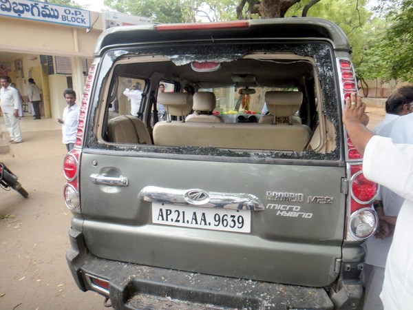 పగిలిన అద్దాలు