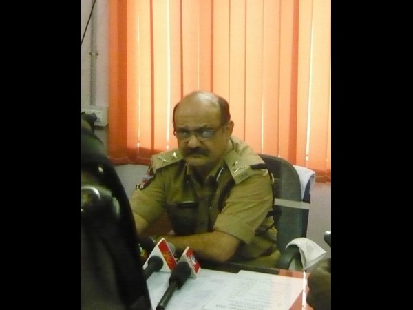 పోలీసులు