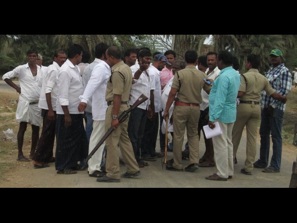 పోలీసులు