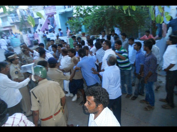 పోలీసులు