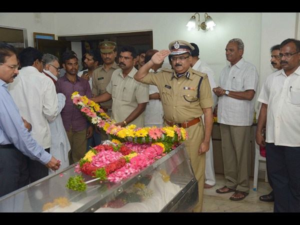 డిజిపి ప్రసాదరావు ఇలా..