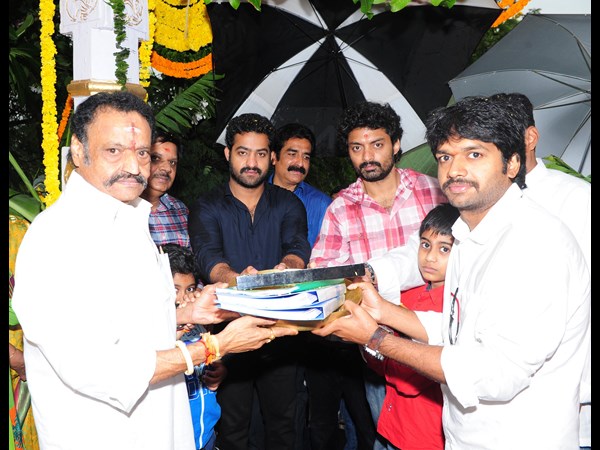 Chandrababu politics unite Kalyan Ram and Jr NTR Chandrababu politics unite Kalyan Ram and Jr NTR