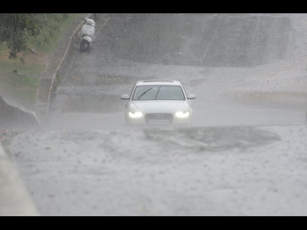 వరదను ఎగజిమ్ముతూ...