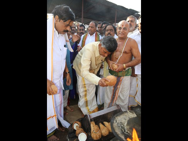 శ్రీవారి దర్శనం చేసుకున్న చంద్రబాబు