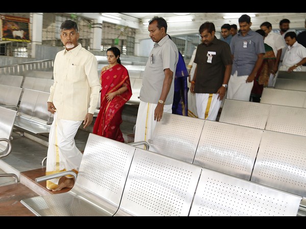 శ్రీవారి దర్శనం చేసుకున్న చంద్రబాబు