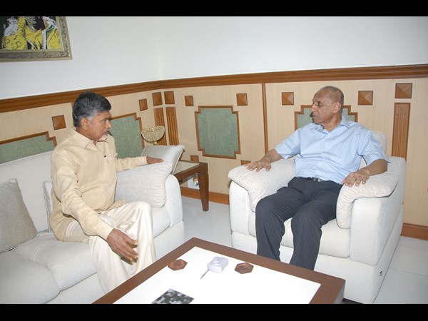 చంద్రబాబు, నరసింహన్