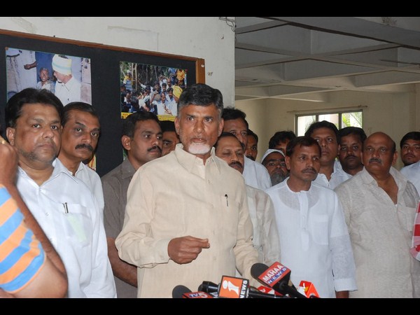 విలేకరులతో బాబు