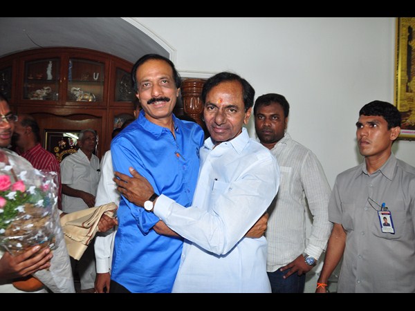 కెసిఆర్