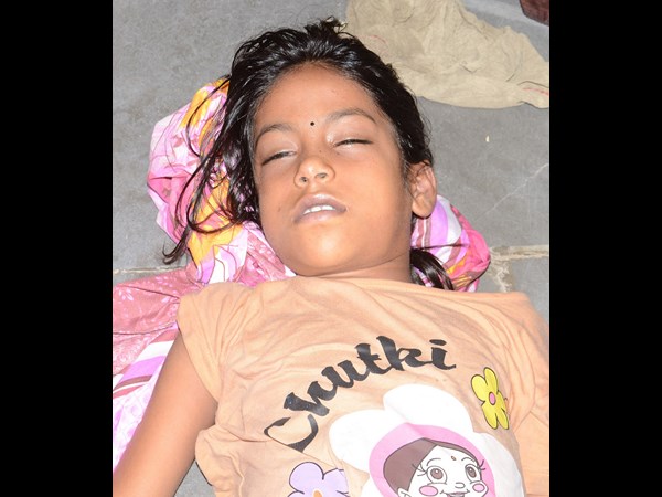 సంపులో పడి బాలిక మృతి