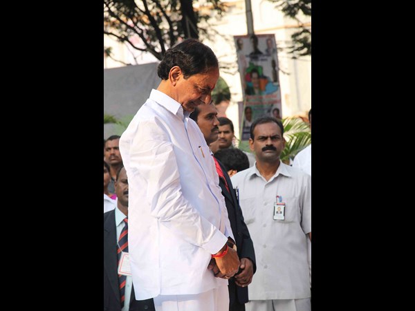 కెసిఆర్