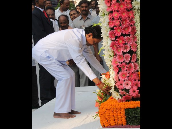 కెసిఆర్