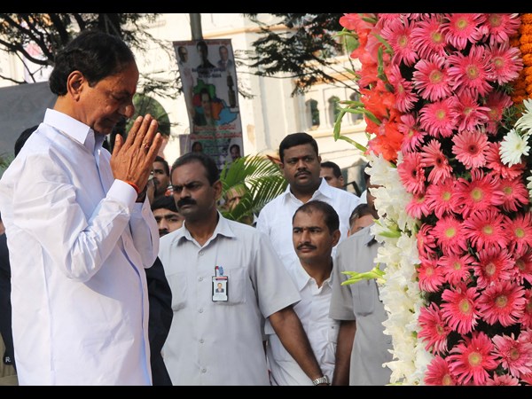 కెసిఆర్